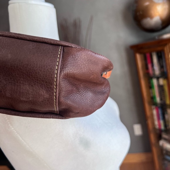 Texas Longhorns Fossil Brown Shoulder Bag with Suede Texture - Picture 7 of 11